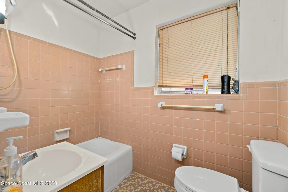 Photo of 1107 Hickory Lane