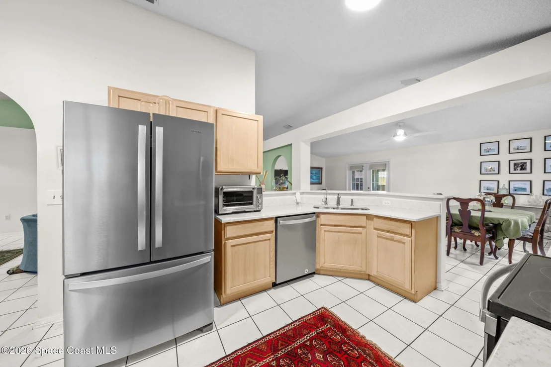 Photo of 1272 White Oak Circle