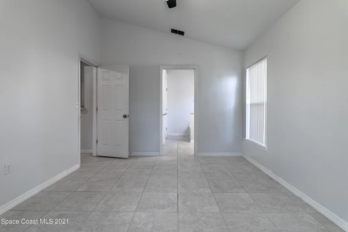 Photo of 2423 Saint Johns Lane