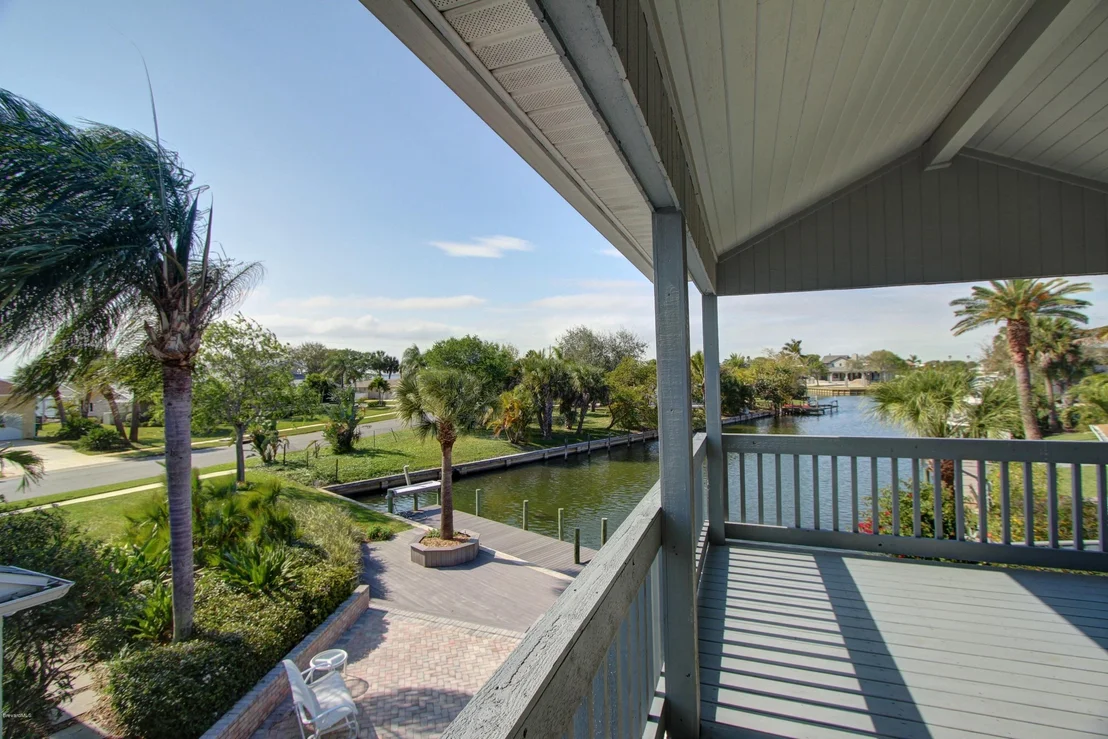 Photo of 738 Malibu Lane