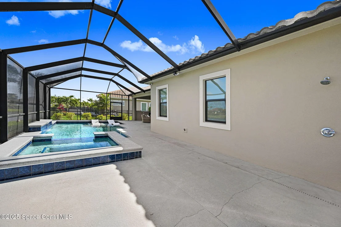 Photo of 8116 Stonecrest Drive