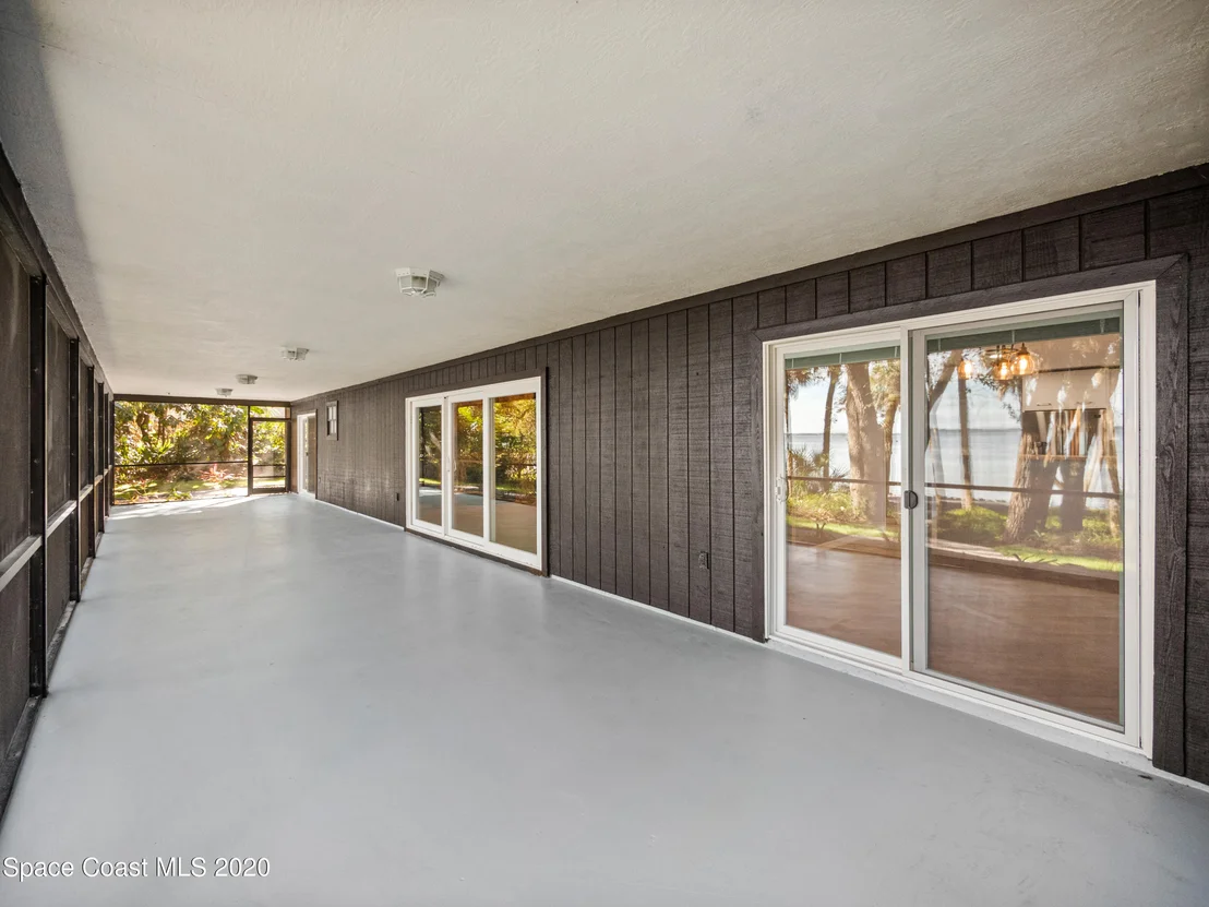 Photo of 5420 Edgewater Court