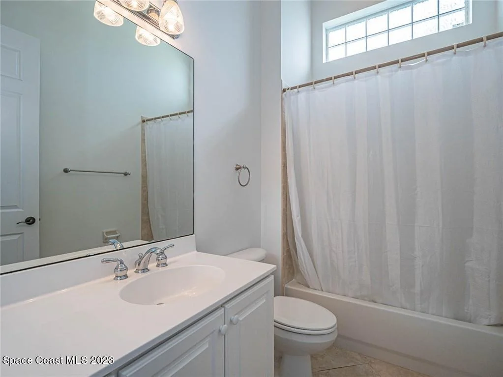 Photo of 1346 Riverside Lane