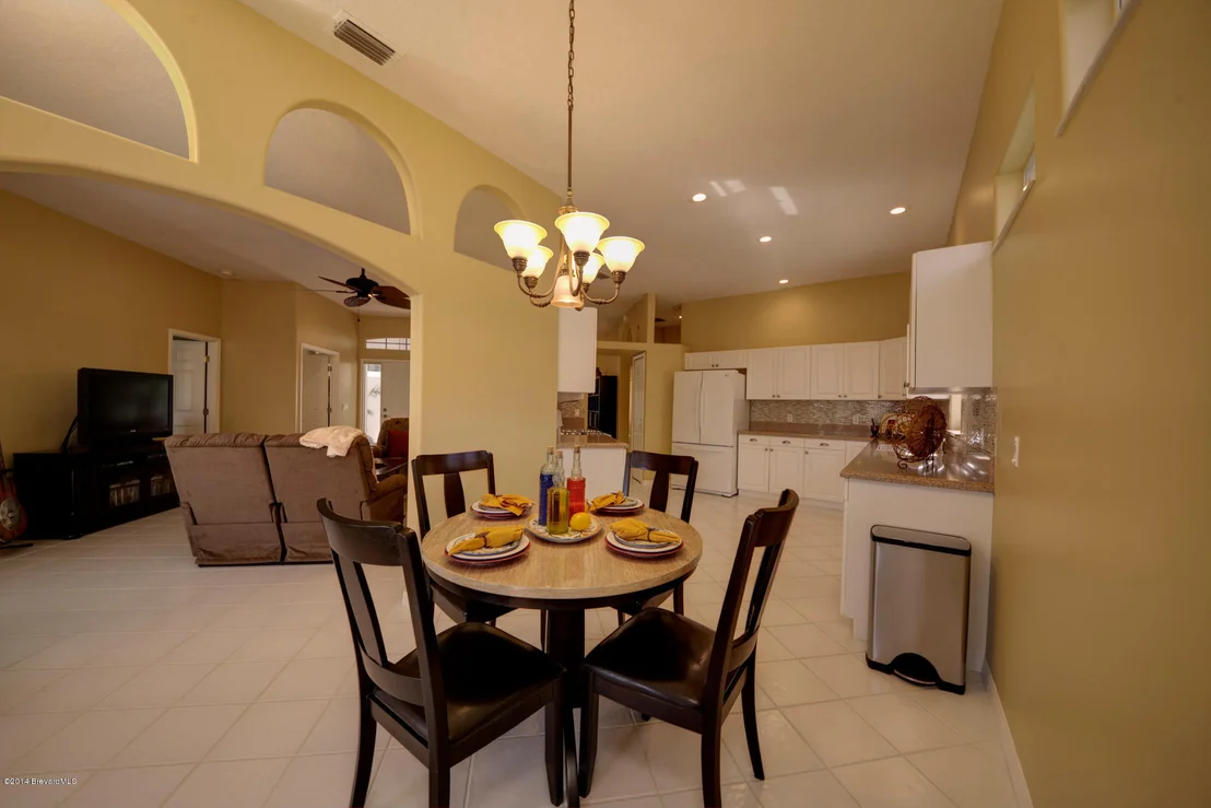 Photo of 489 Carmel Drive