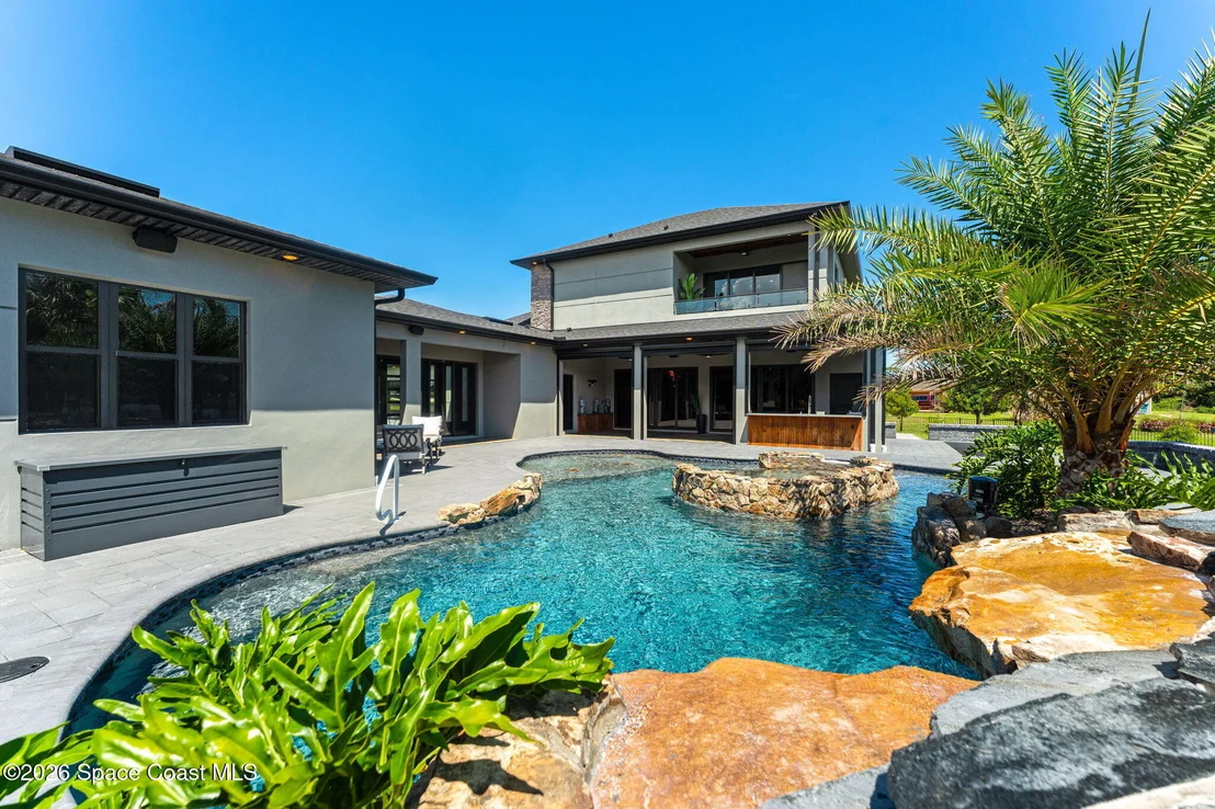 Photo of 2453 Westhorpe Drive