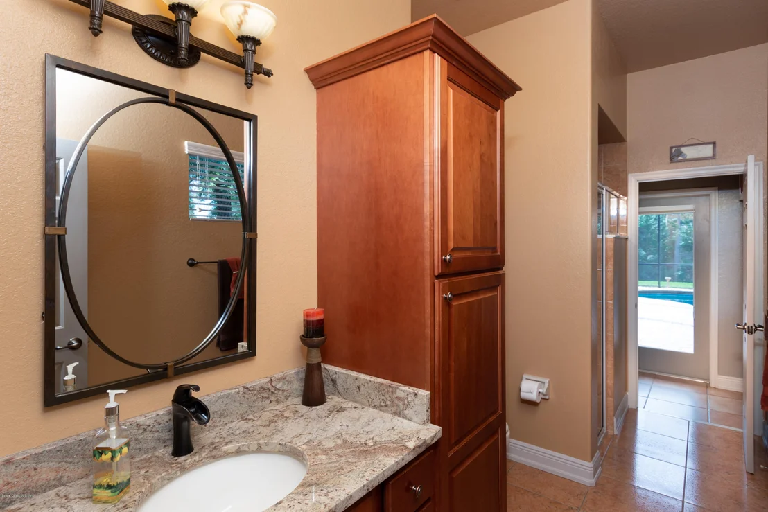 Photo of 6940 Hacienda Drive