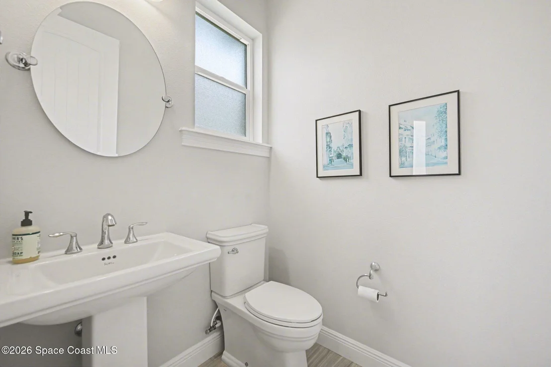 Photo of 1360 Mahaney Place