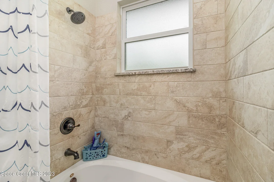 Photo of 3290 Aurantia Road