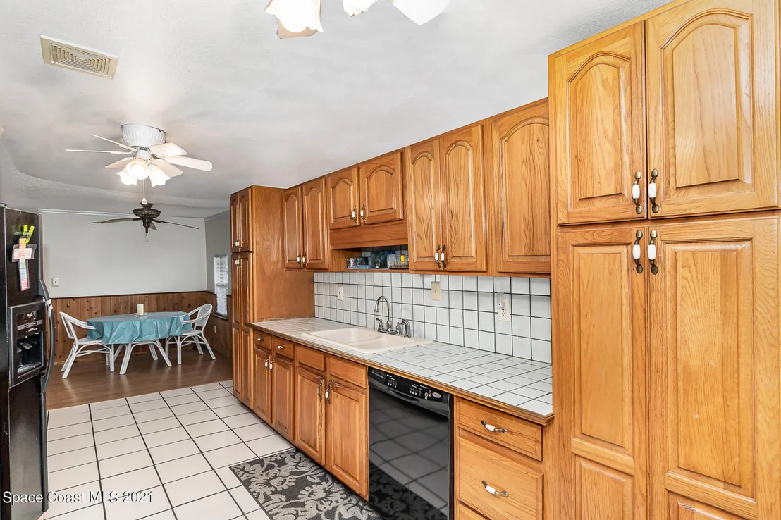 Photo of 4215 Aurantia Road