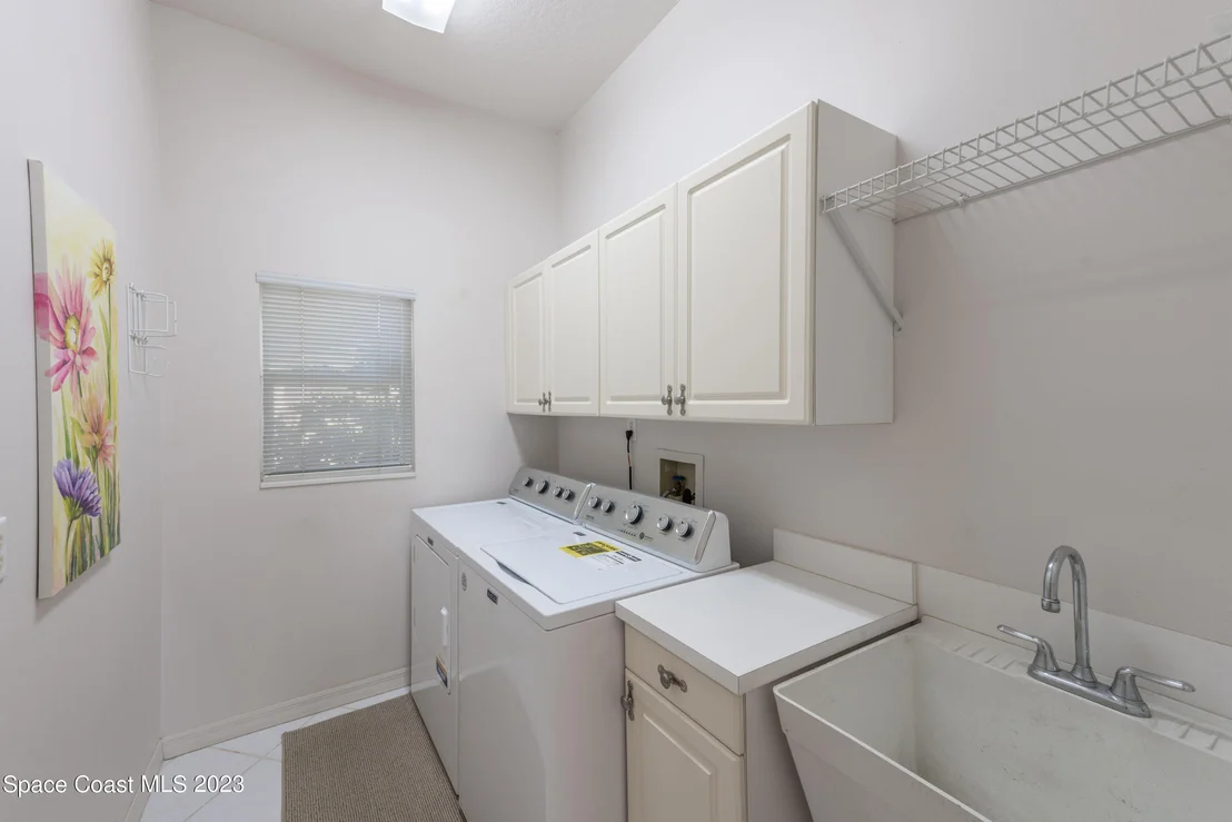 Photo of 5621 Herons Landing Drive