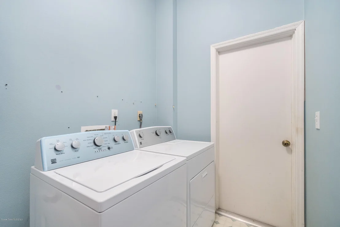 Photo of 7038 Hammock Trace Drive
