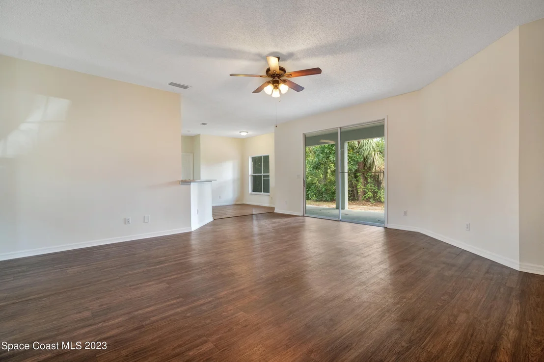 Photo of 6697 Cecil Road