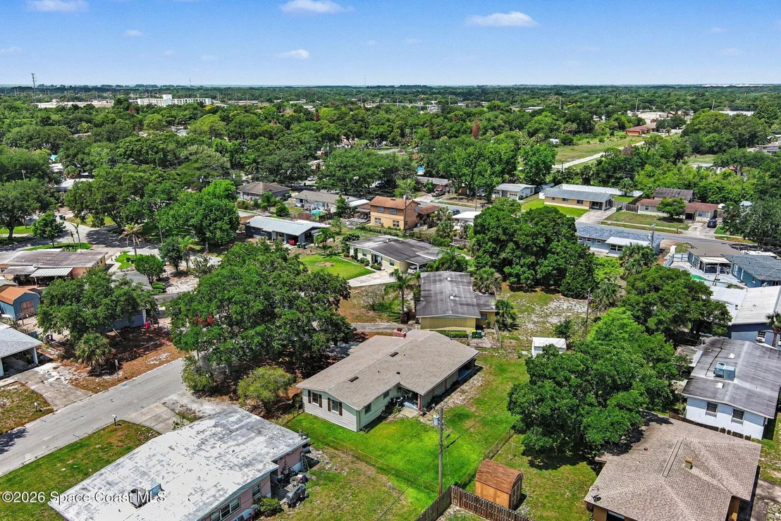 Photo of 1218 Vassar Lane