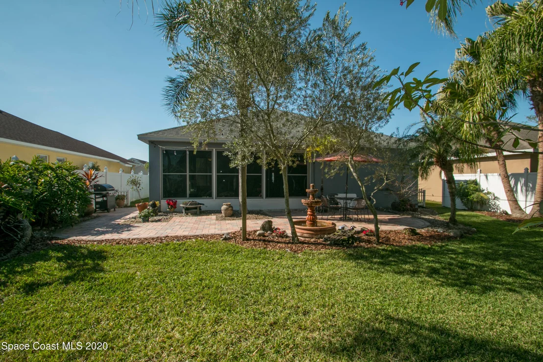 Photo of 1410 Bridgeport Circle