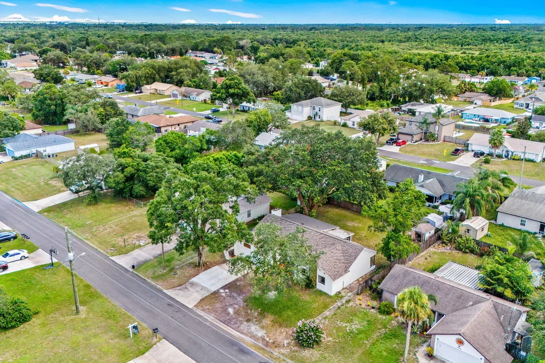 Photo of 4695 Robert Street