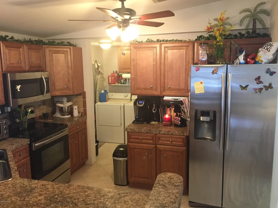 Photo of 2448 Coconut Palm Drive NE