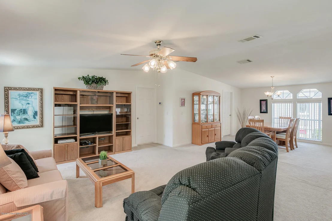 Photo of Unit 117 at 715 Outer Drive