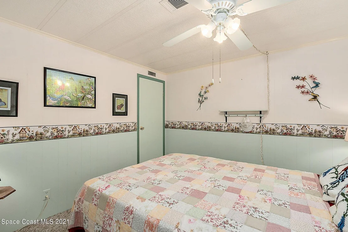 Photo of 566 Jennifer Circle