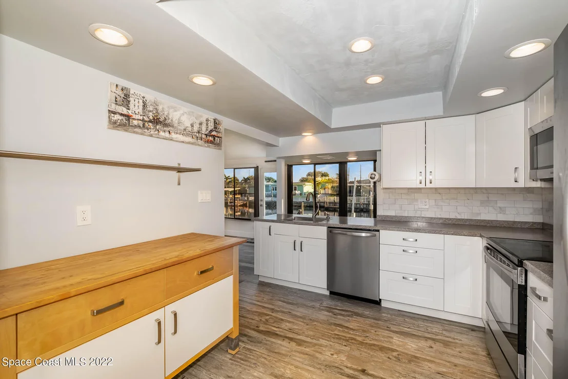 Photo of 430 Sandpiper Drive