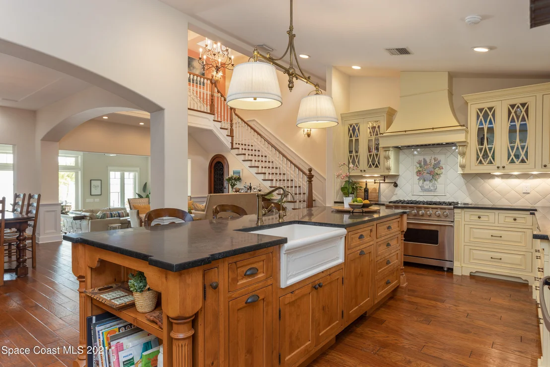 Photo of 857 Indian River Drive
