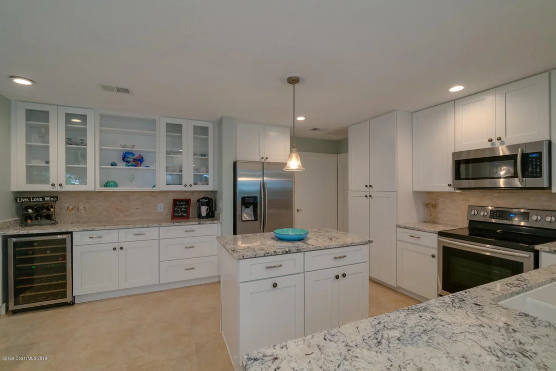 Photo of 484 Oak Ridge Drive