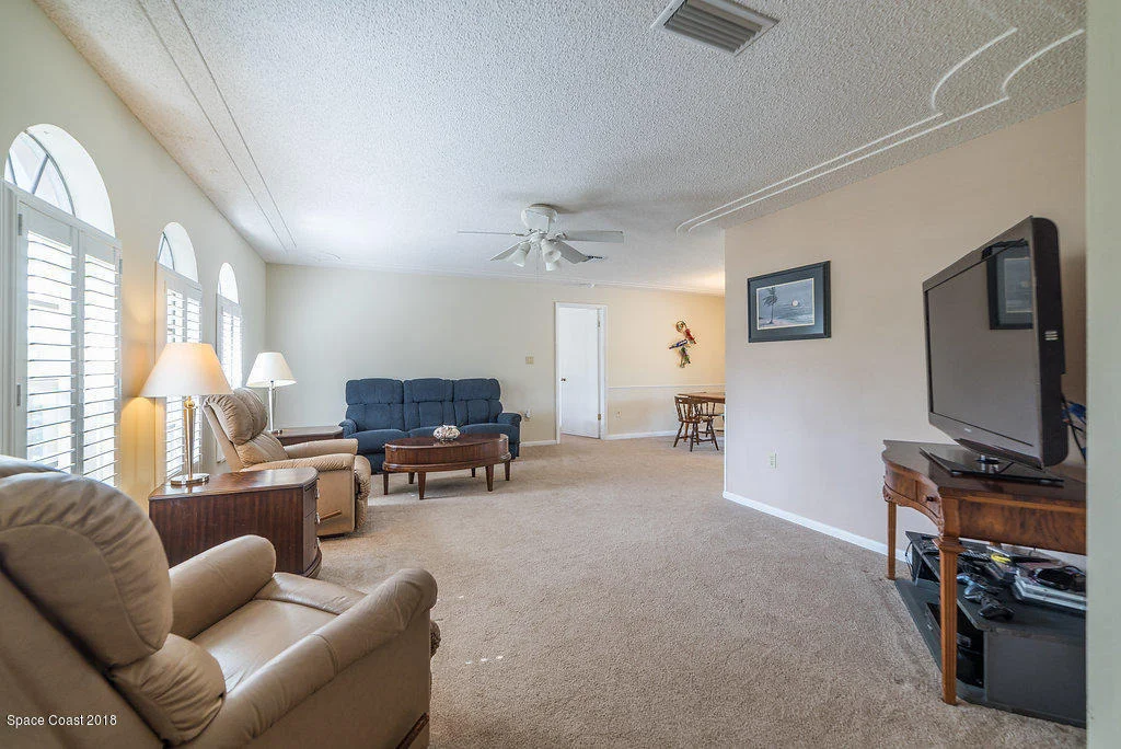 Photo of 700 Montclair Road NE