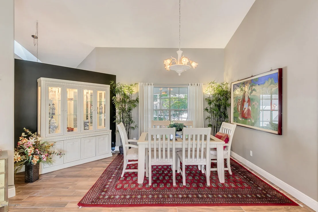 Photo of 730 Lake Drive