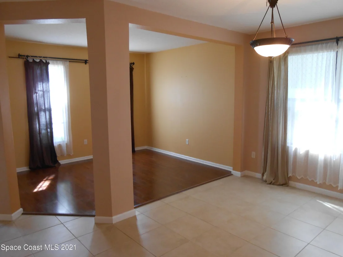 Photo of 754 Dryden Circle