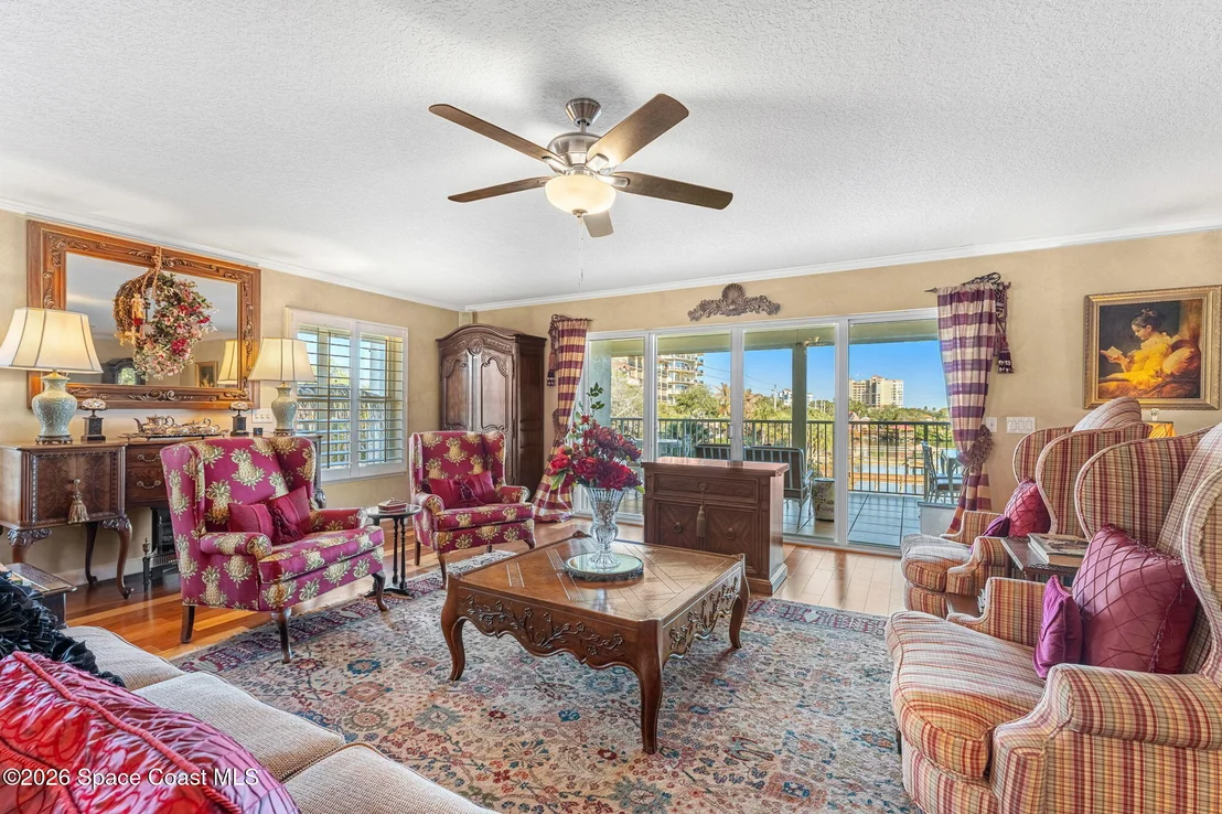 Photo of Unit 301 at 100 Riverside Drive
