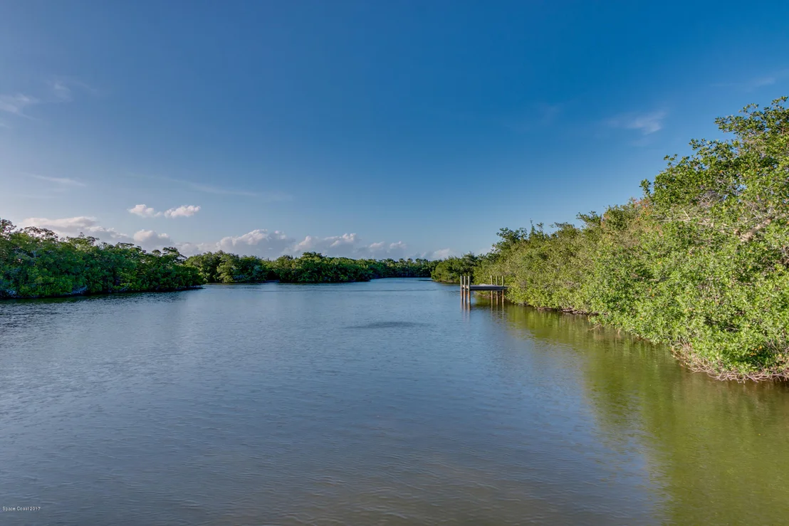 Photo of 298 Lanternback Island Drive