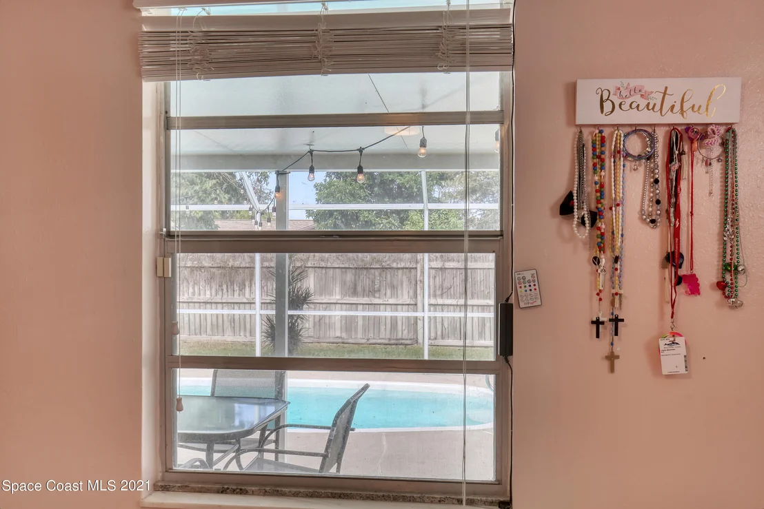 Photo of 2560 Corbusier Drive