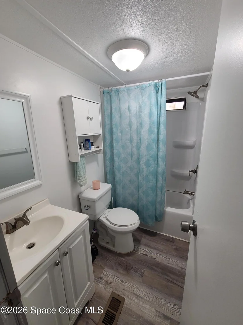 Photo of 525 Nicklaus Circle