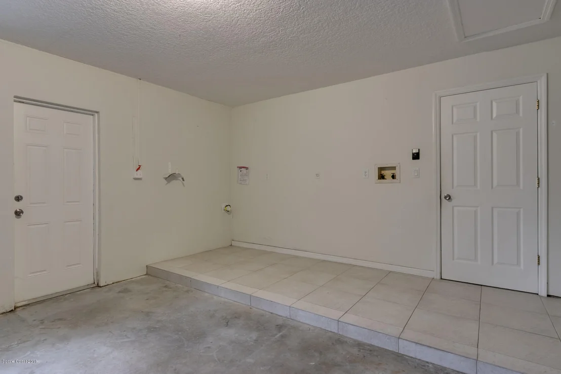 Photo of 156 Nebraska Circle