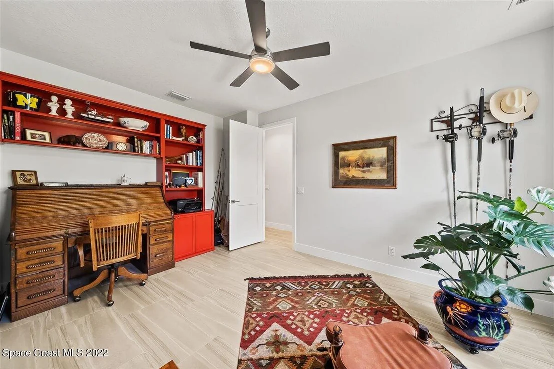 Photo of 1493 Weir Street