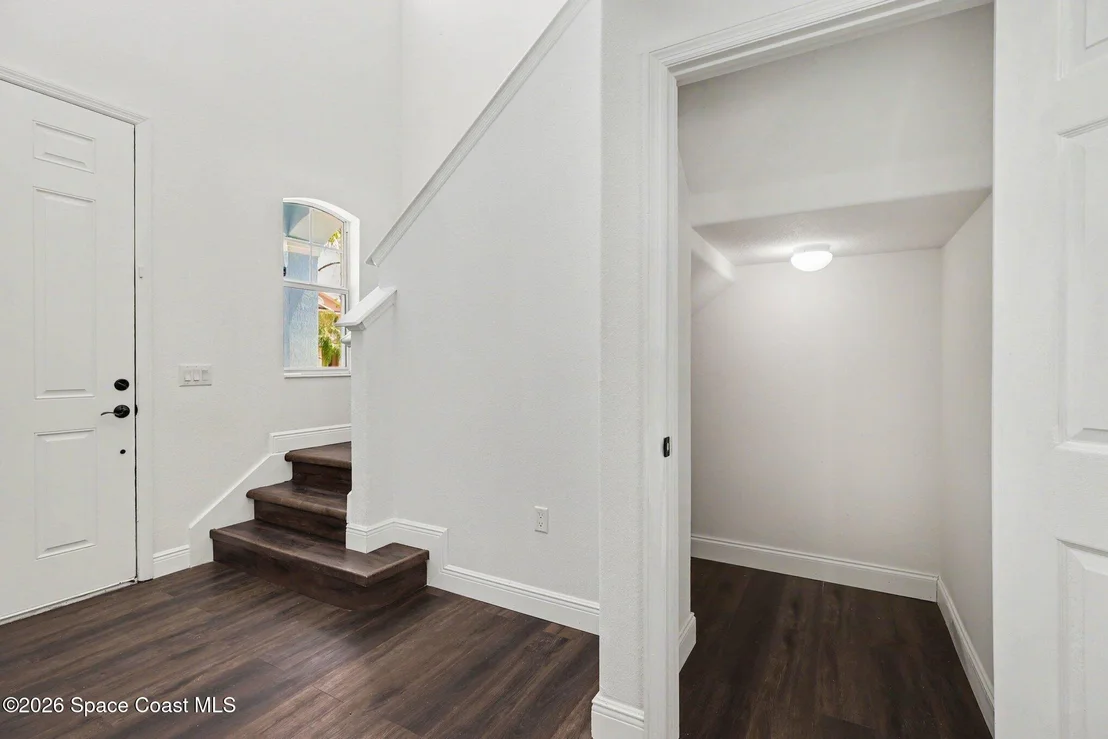 Photo of 2030 Bridgeport Circle