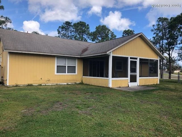 Photo of 2212 Cogan Drive SE