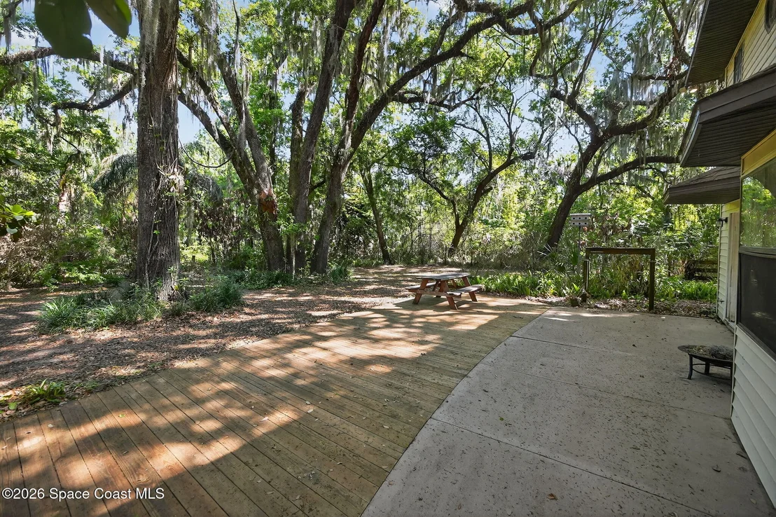 Photo of 3380 Lionel Road
