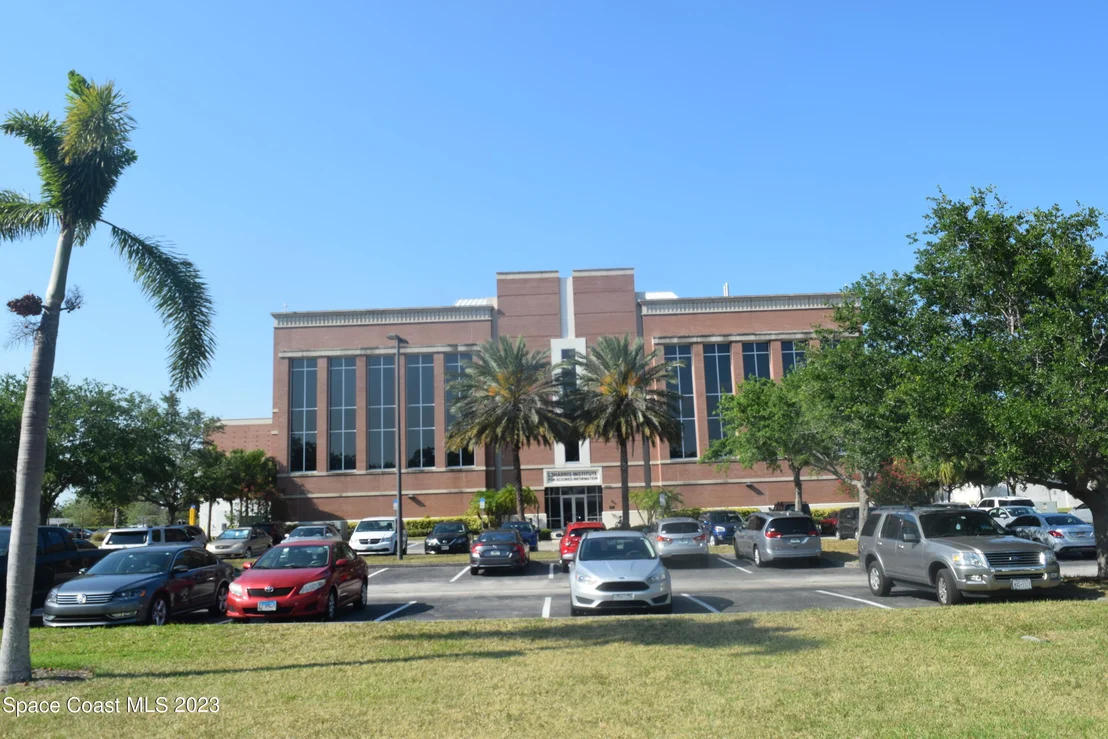 Photo of 605 Georgia Avenue