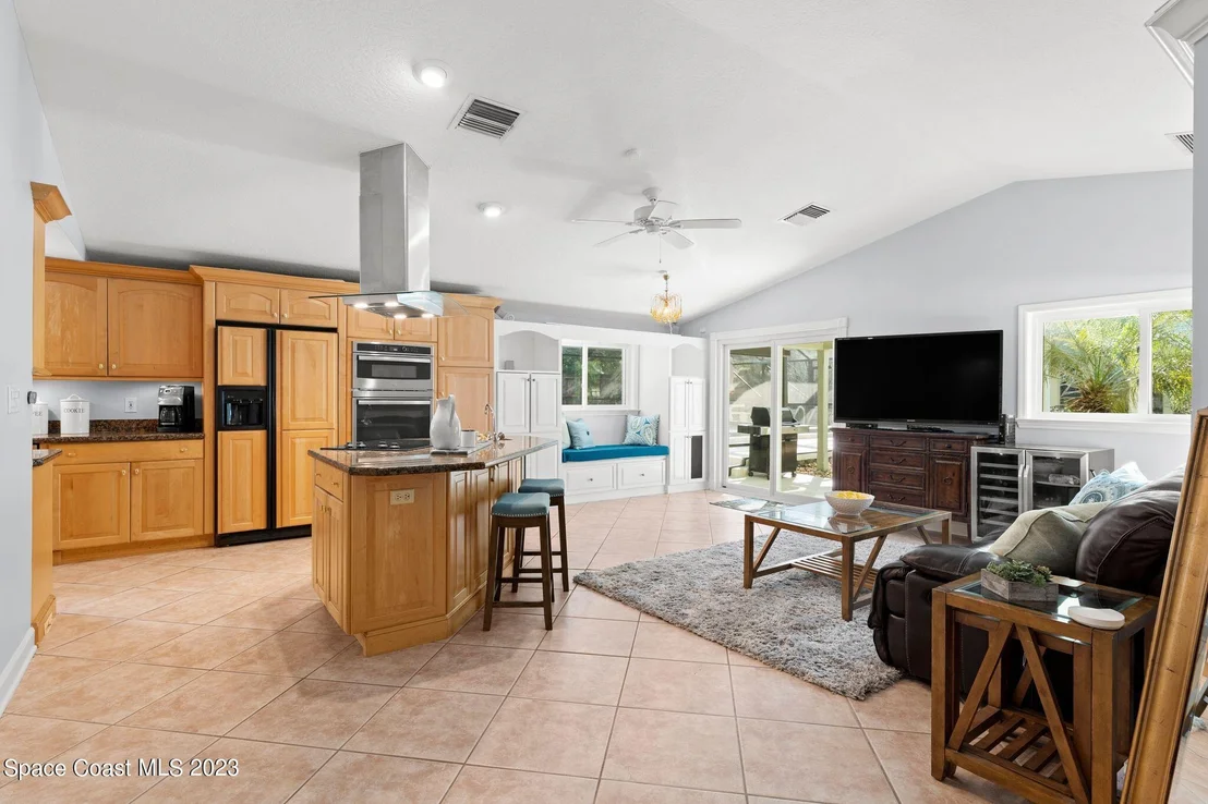 Photo of 1455 Rockledge Drive