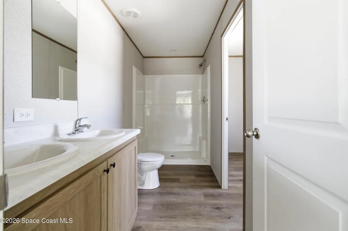 Photo of 6989 Dahlia Drive