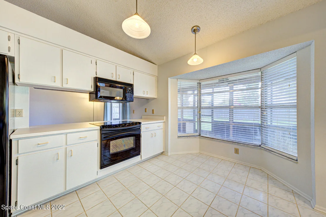 Photo of 2472 Nobility Avenue