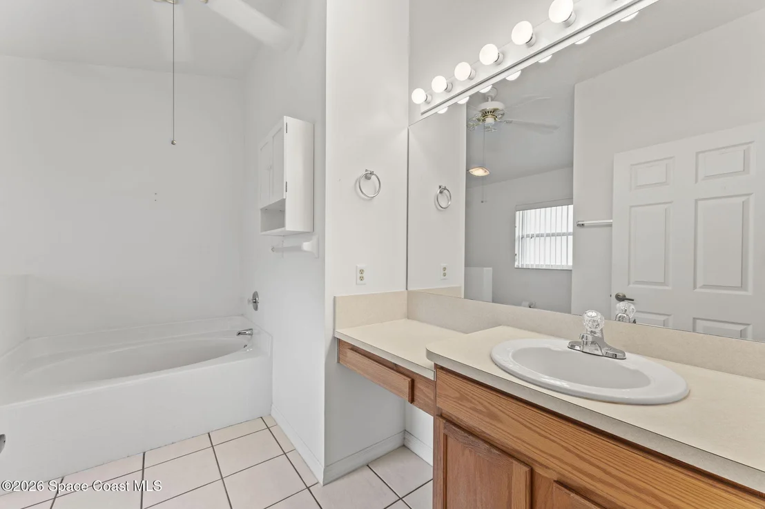 Photo of 1021 Pine Creek Circle NE