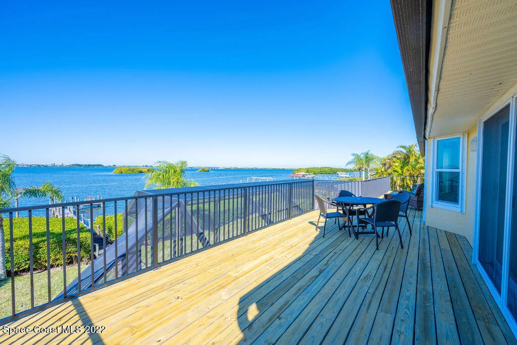 Photo of 460 Lanternback Island Drive