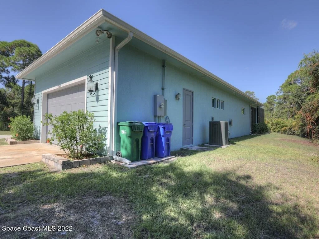 Photo of 7405 58th Avenue