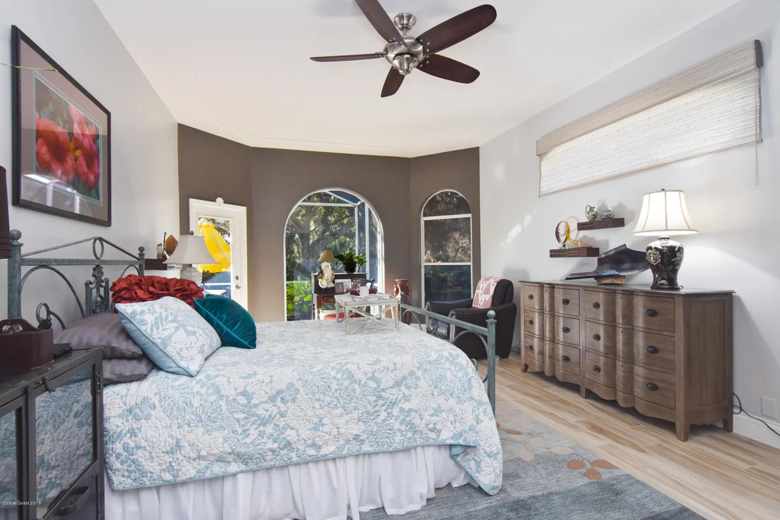 Photo of 979 Palm Brook Drive