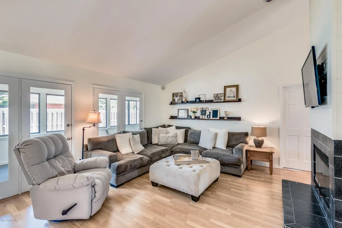 Photo of 902 Whisperpine Drive