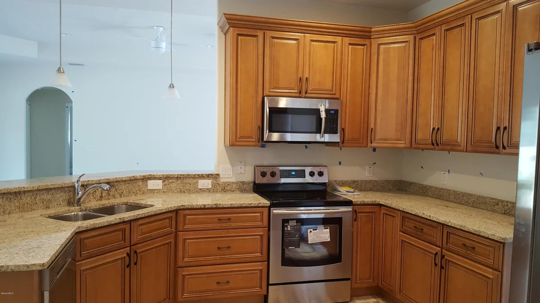 Photo of 1449 Van Eck Road NE