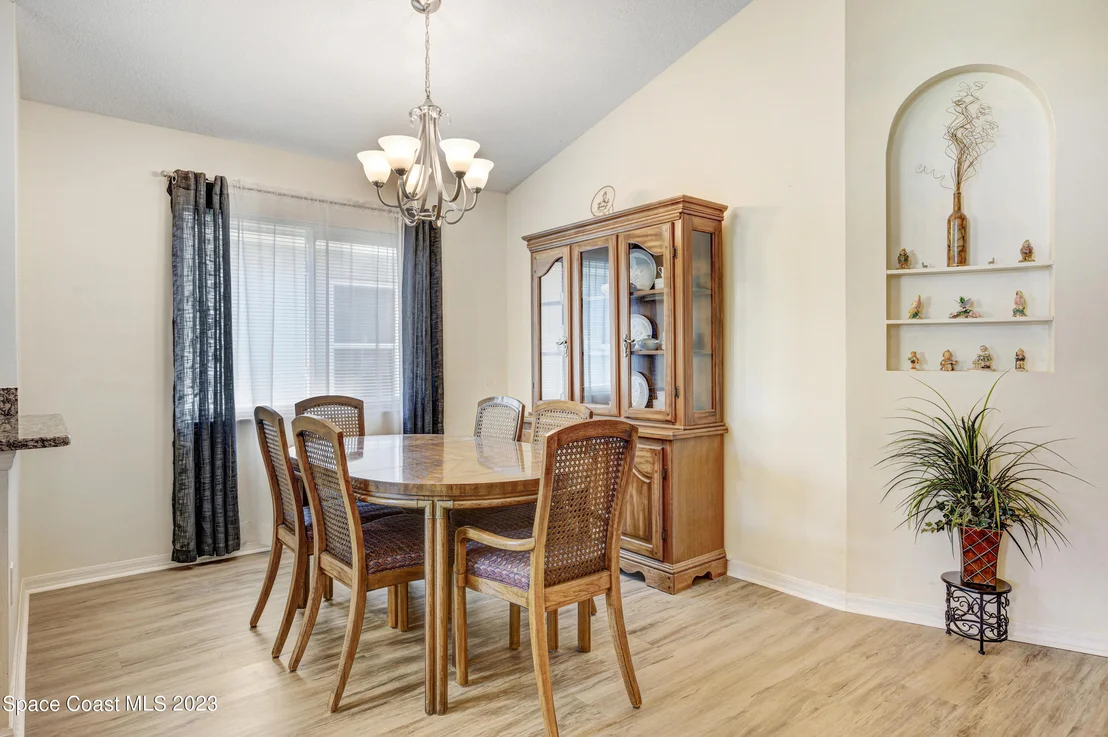Photo of 2572 Ventura Circle