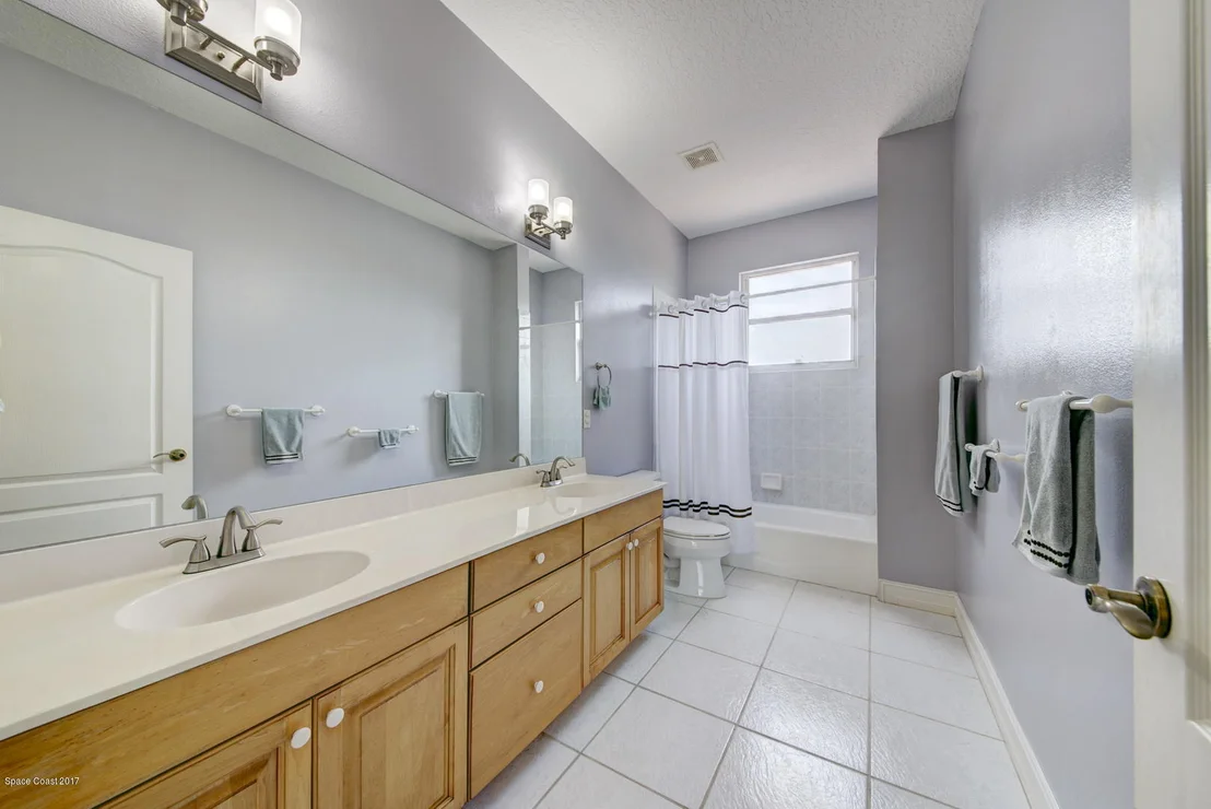 Photo of 1021 Stratford Place