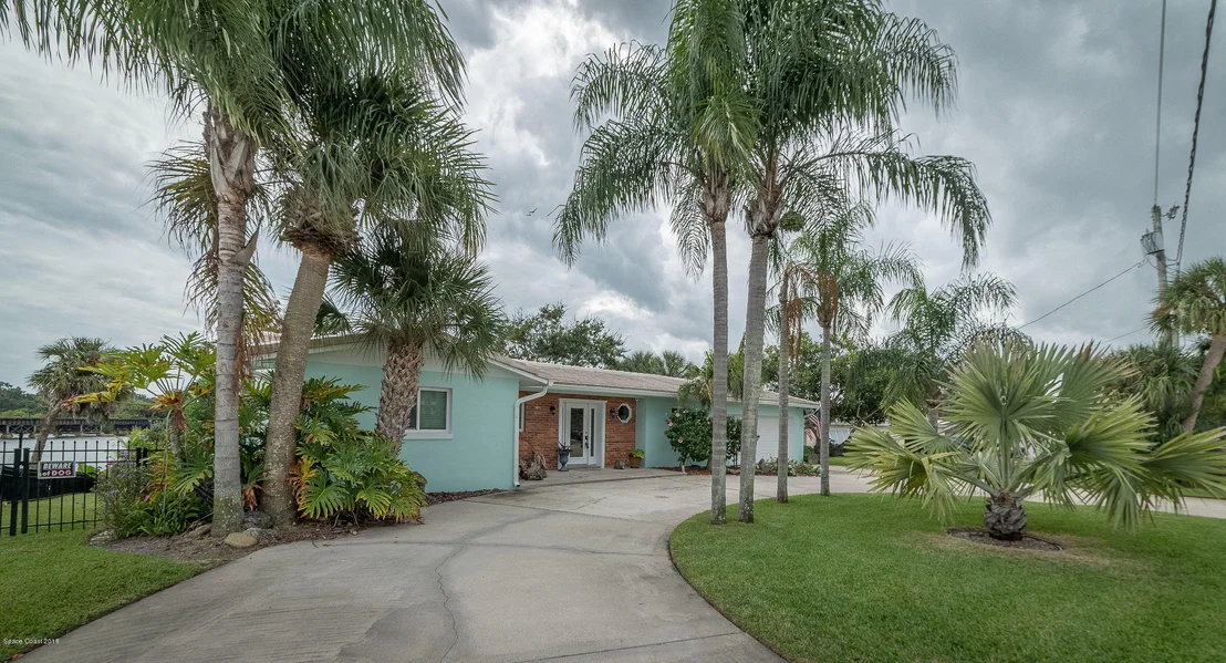 Photo of 1131 Rivermont Drive